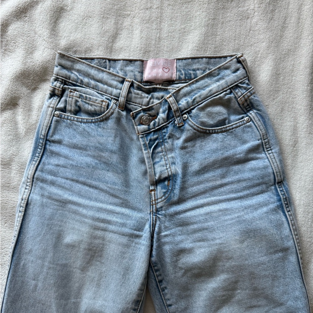 Revive Jeans